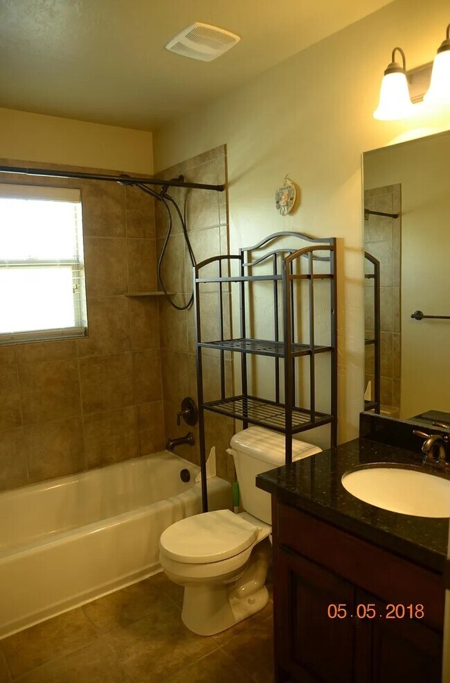Building Photo - 10433 Sage Vista Way