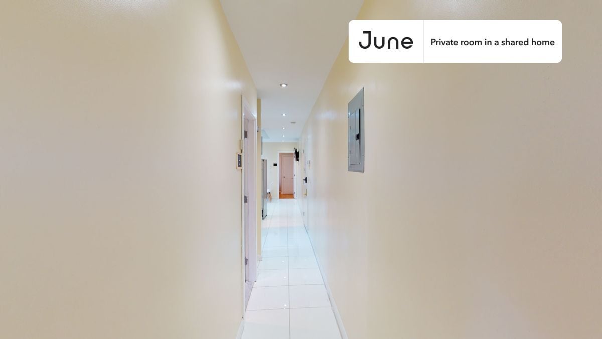 Building Photo - Room in Shared 3 bed/2 bath home in Upper West Side