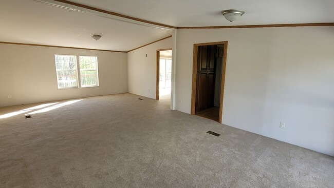 Building Photo - 20 Mill Rd