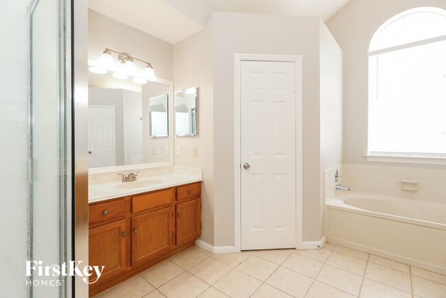 Building Photo - 4502 Natural Bridge Dr