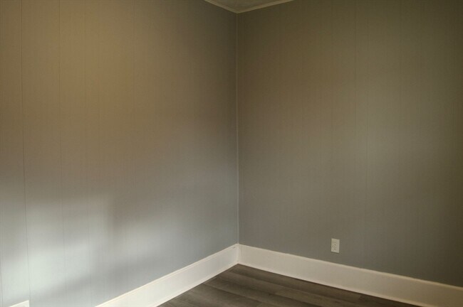 Building Photo - 105 Clarendon St