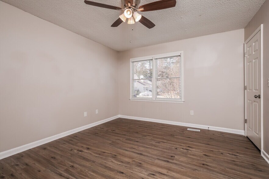 Building Photo - 765 Rawls Dr