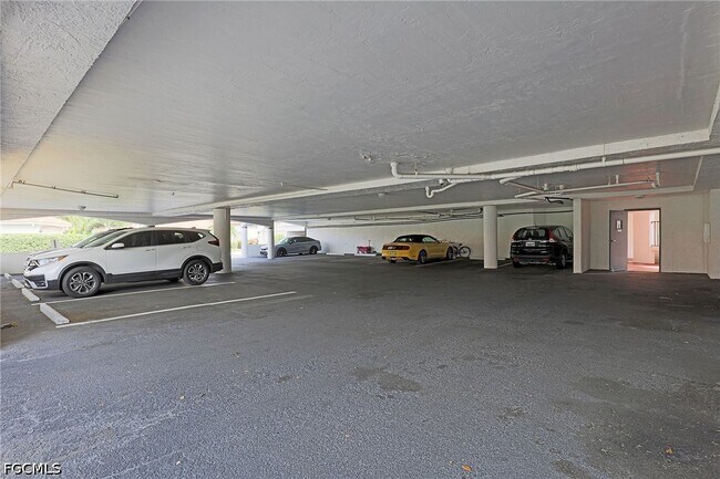 Building Photo - 11921 Seabreeze Cove Ln