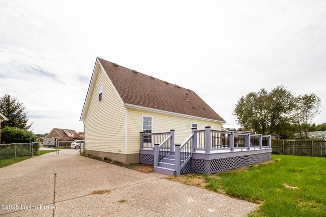 Building Photo - 6005 Delilah Ct