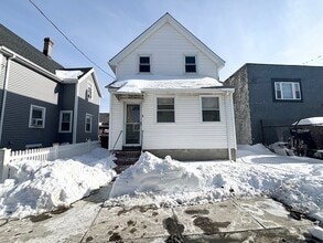 Building Photo - 3 Hadley Ct