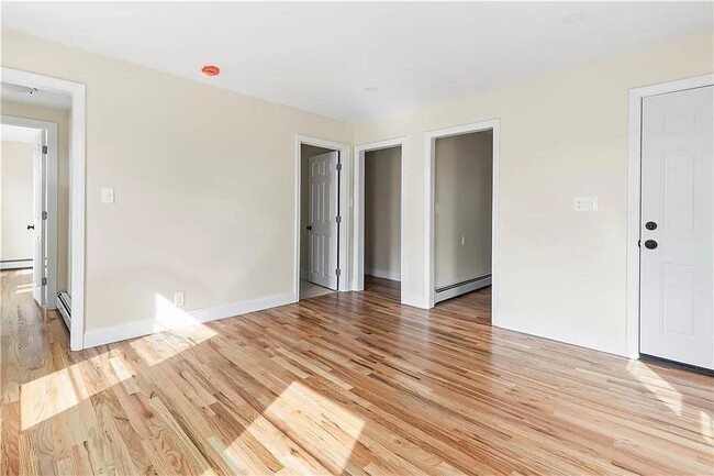 Building Photo - 94 Japonica St