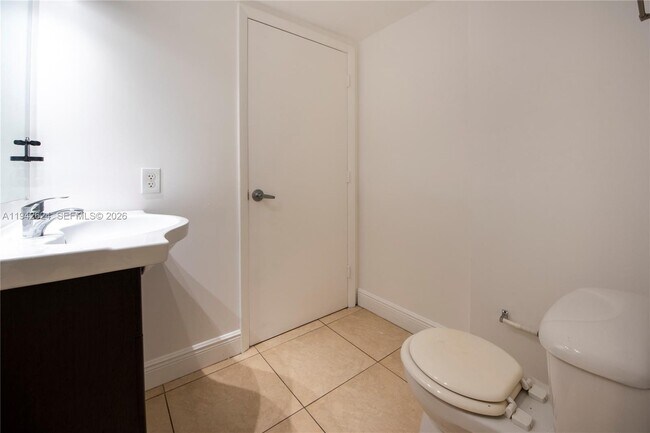 Building Photo - 4137 Stirling Rd