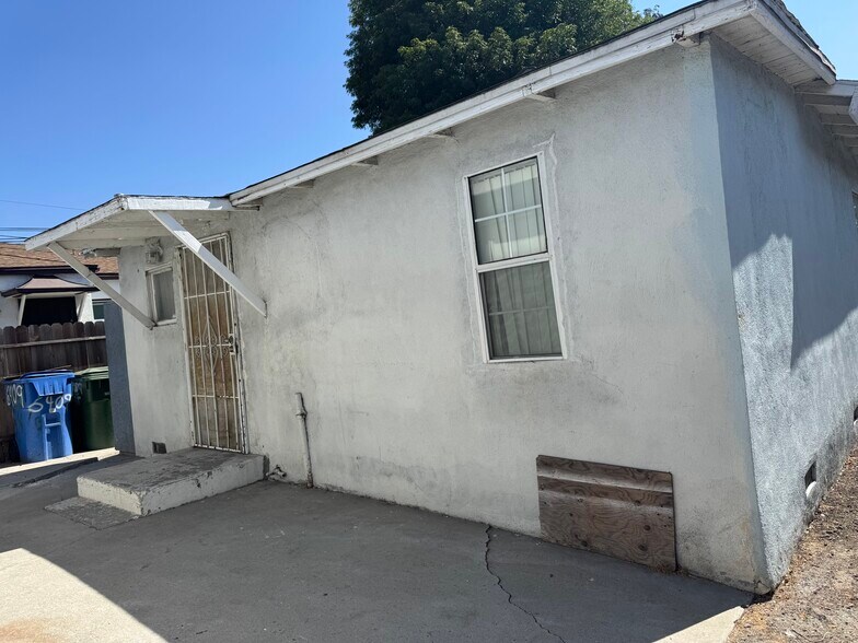 Building Photo - 6409 11th Ave