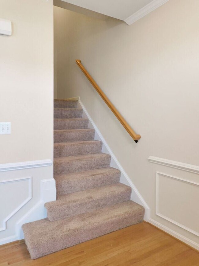 Building Photo - 23363 Marview Ct