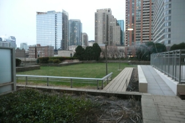 Building Photo - 1250 S Michigan Ave