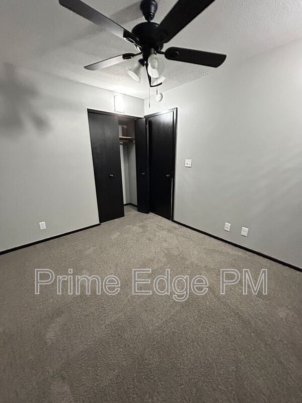 Building Photo - 1801 Ridgehaven Ct