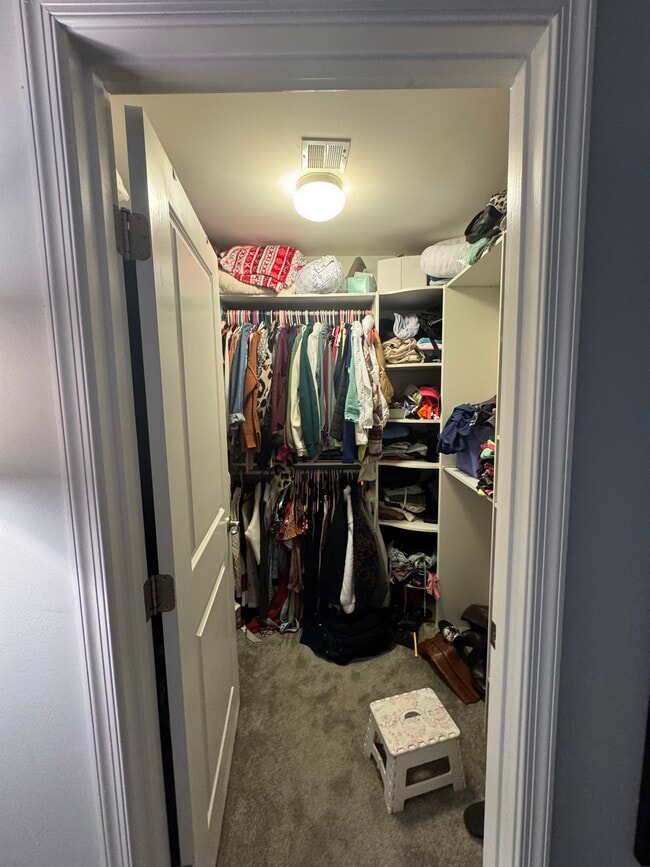 Building Photo - 721 Bender Rd