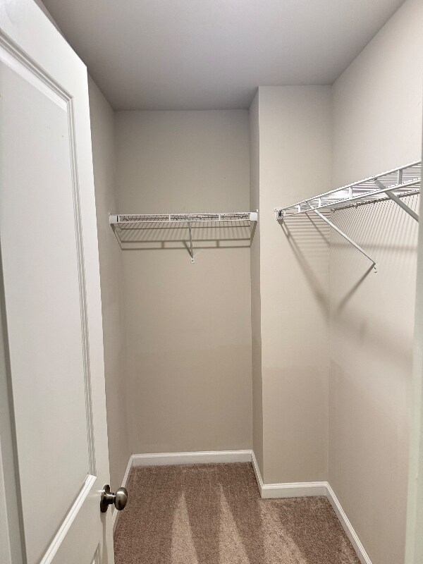 Building Photo - 2801 Ridgeview Dr