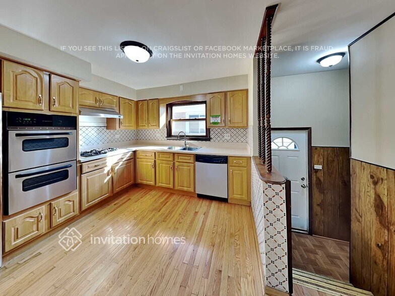 Building Photo - 7702 Long Ave