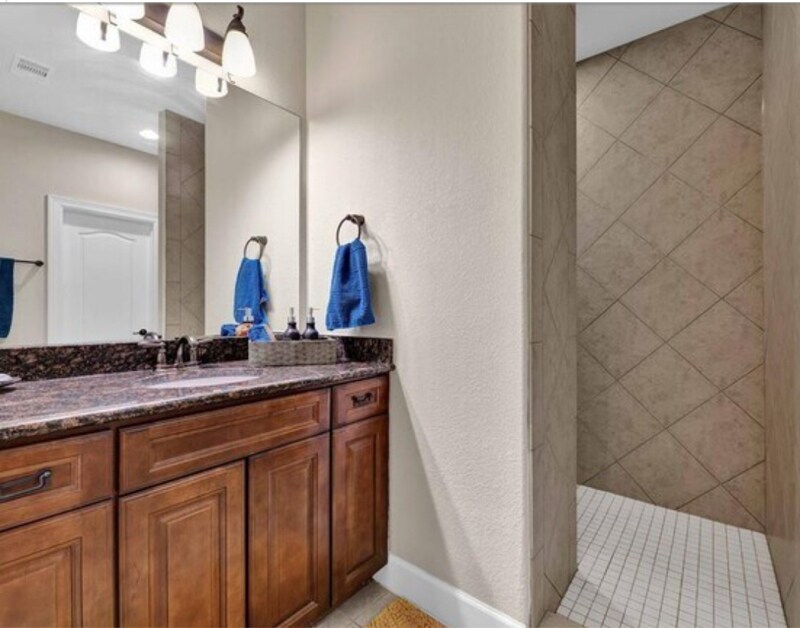 Building Photo - 14502 San Pietro Dr