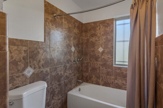 Building Photo - Adobe beauty in New Mexico South County Valley