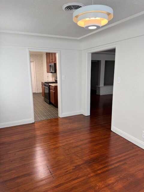 Building Photo - 2230 Alta Vista Dr