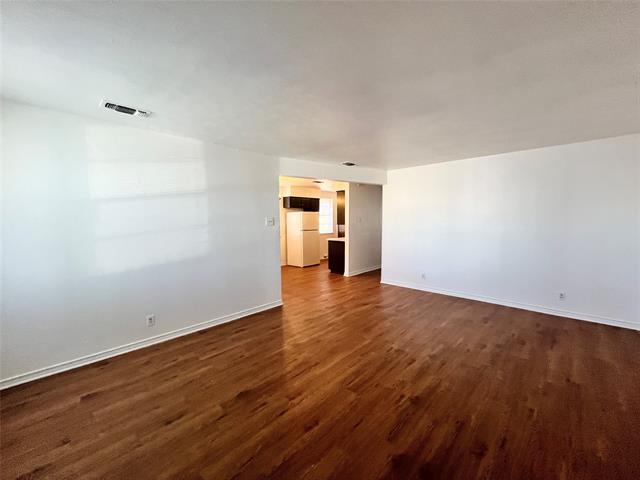 Building Photo - 2425 January Ln