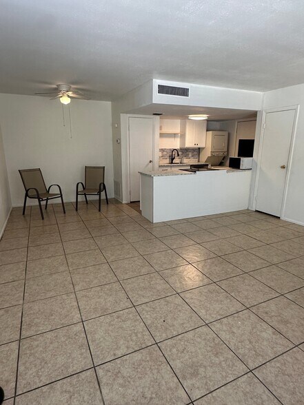 Building Photo - 1428 Lorilyn Ave