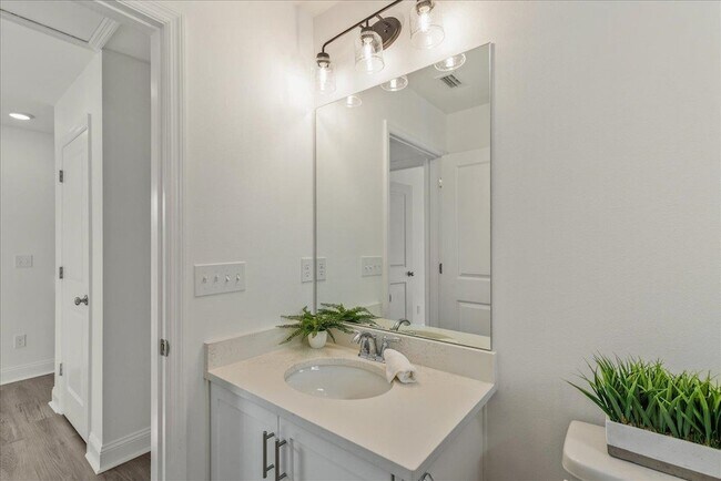 Building Photo - 5646 Native Oak Dr