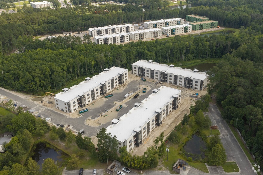 Aerial Photo - Pointe Grand Abercorn at Savannah