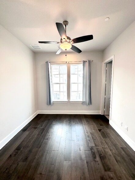 Building Photo - 630 Dalton Ln