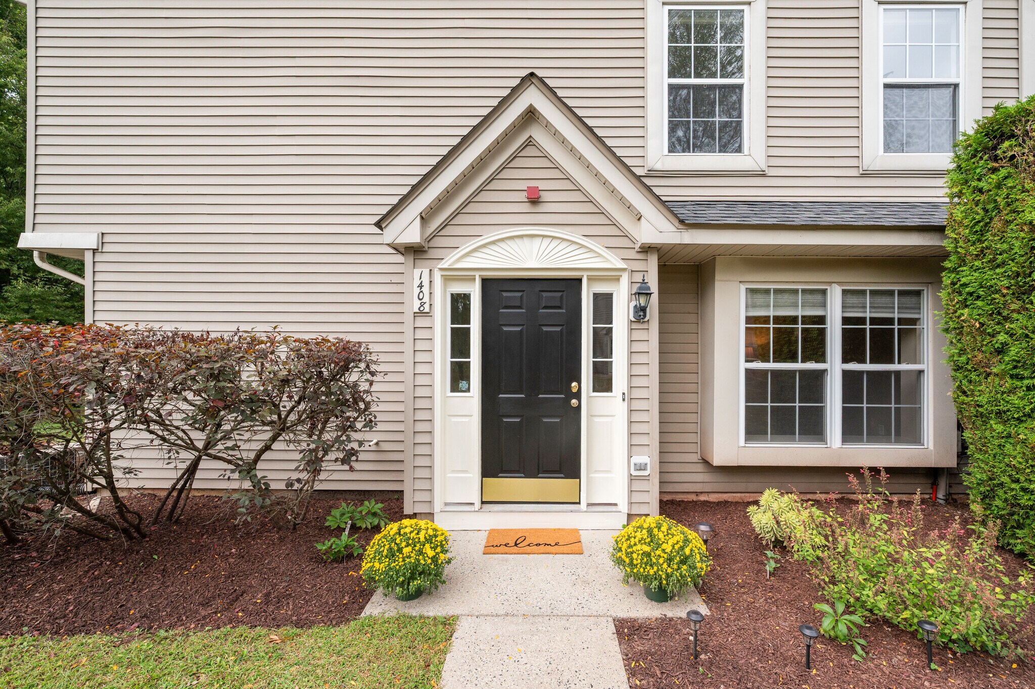 Building Photo - 1408 Black Walnut Dr