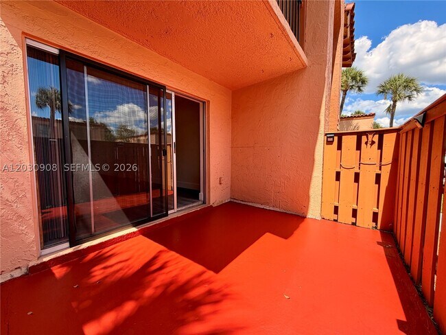 Building Photo - 7225 Miami Lakes Dr