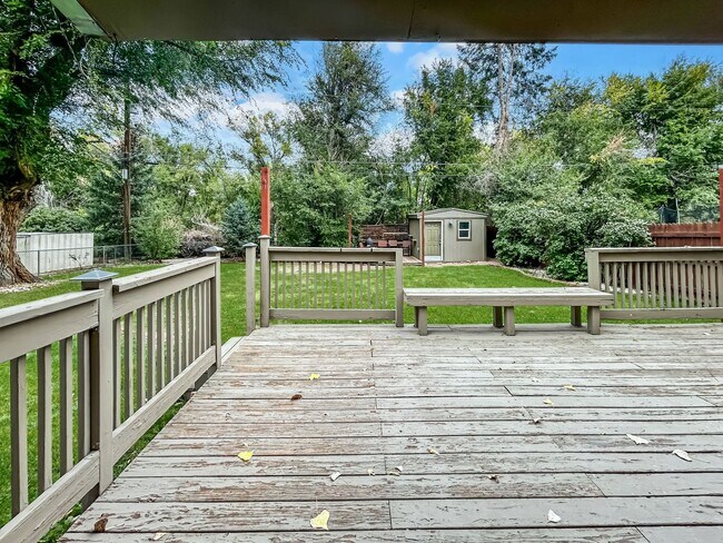 Building Photo - $0 DEPOSIT OPTION. CHARMING 3-BEDROOM HOME NEAR CHERRY CREEK TRAIL AND COOK PARK