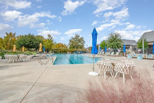 Building Photo - 15866 Yellow Elder Rd