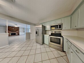 Building Photo - 10648 Fussel Rd