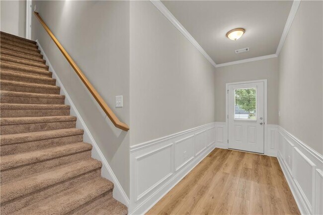 Building Photo - 1486 Fern Ridge Ln