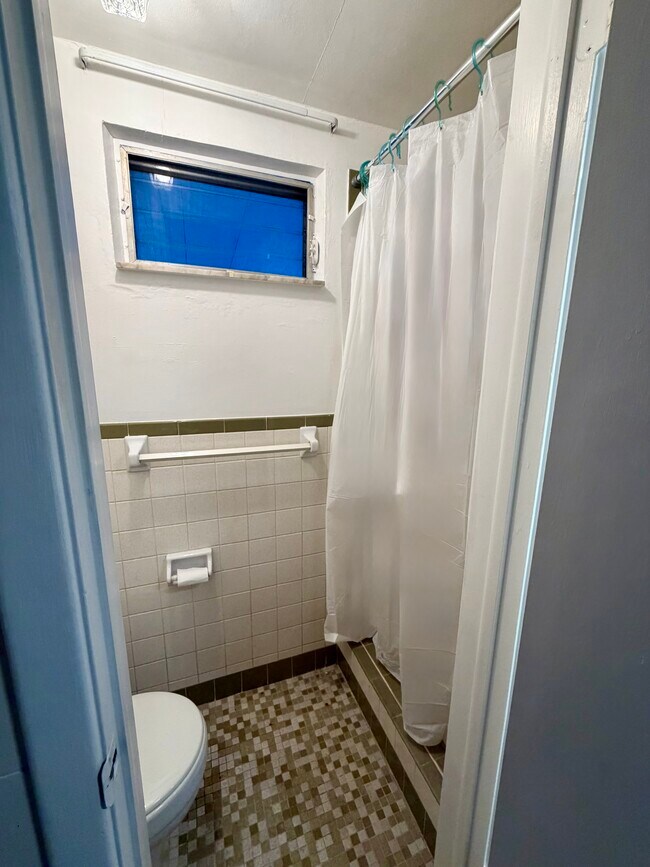 Building Photo - 5202 Overton Dr