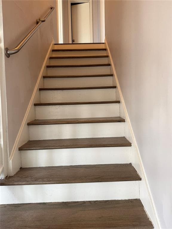 Building Photo - 3383 Hamilton Mill Rd