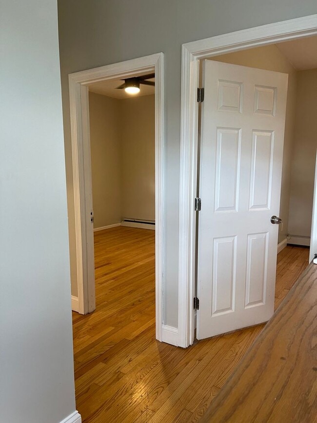 Building Photo - 1559 Smith St