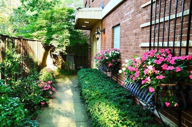 Building Photo - 507 Sherman Ave