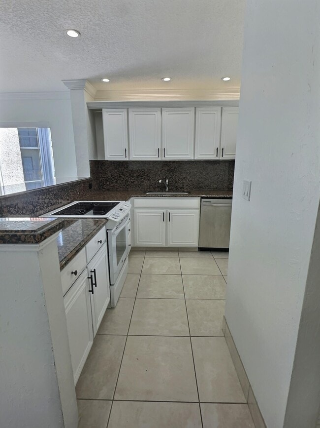 Building Photo - 3050 Presidential Way