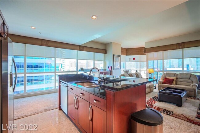 Building Photo - 4575 Dean Martin Dr