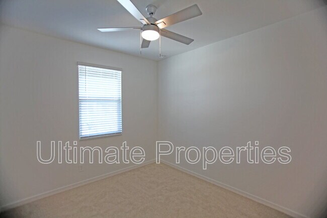 Building Photo - 17655 W Monroe St