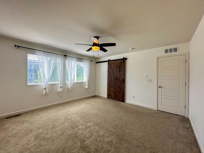 Building Photo - Upgraded 3-Bedroom home in Stepping Stone