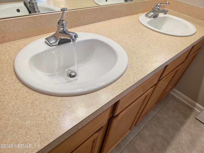 Building Photo - 5663 Greenland Rd