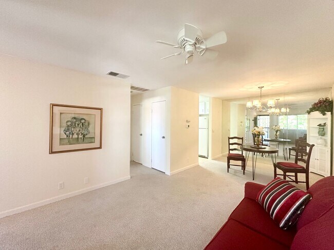 Building Photo - AVAILABLE NOW! 1 Bed 1 Bath Apartment in P...