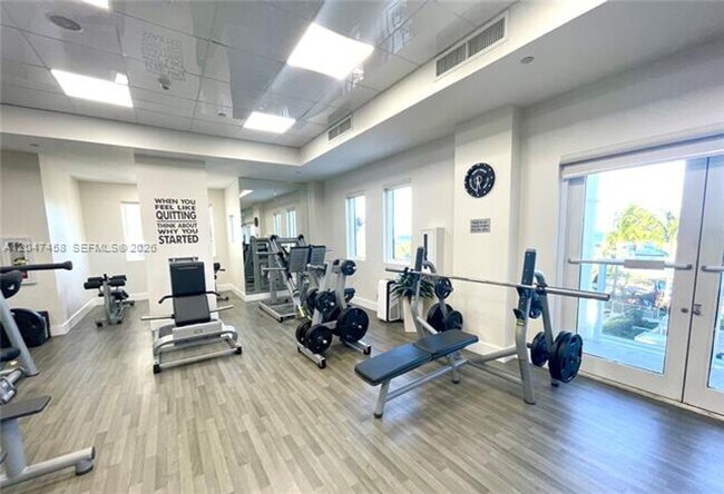 Building Photo - 4775 Collins Ave