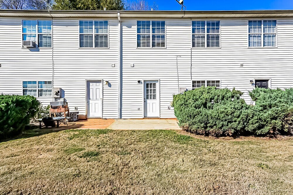 Building Photo - 2497 Brianna Dr