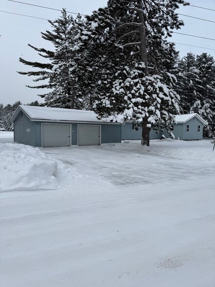 Building Photo - 1041 Bloom Rd