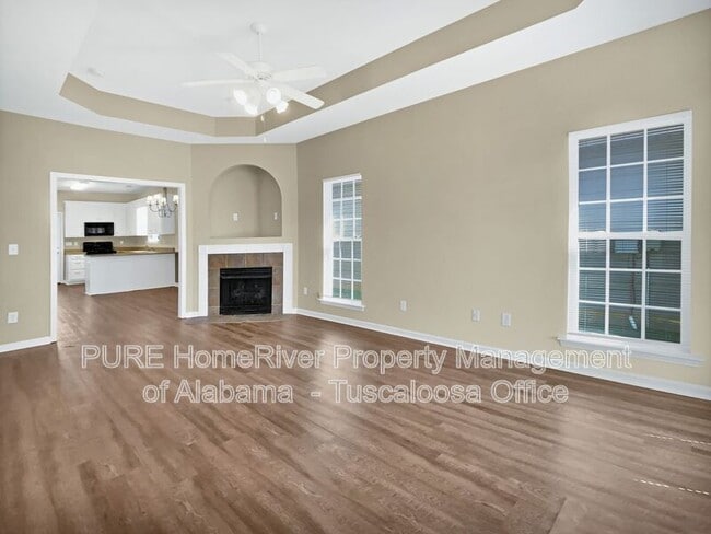 Building Photo - 9750 Moonlight Dr