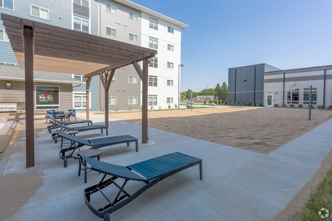 Building Photo - U32 1 Bedroom 1 Bath All Utilities include...