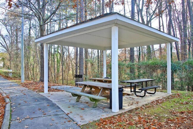 Building Photo - Hodges Creek Apartments