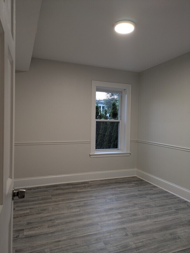 Building Photo - 7910 Karlov Ave