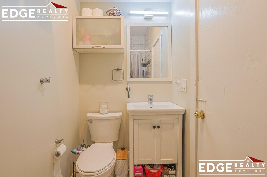 Building Photo - 11 Gorham St